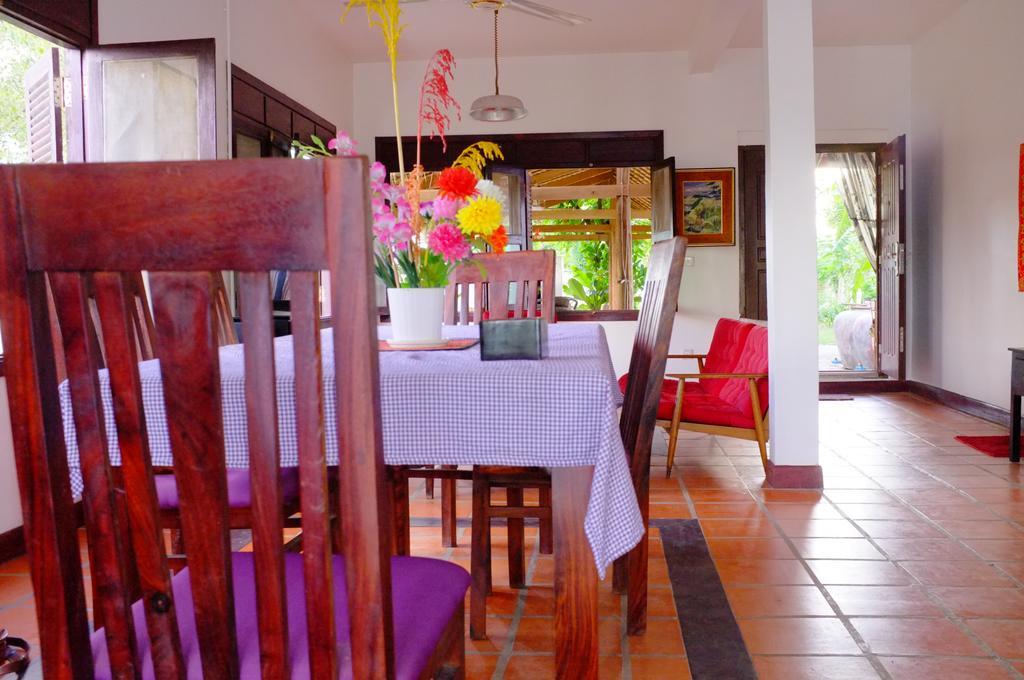 Hôtel Red House à Koh Dach Extérieur photo